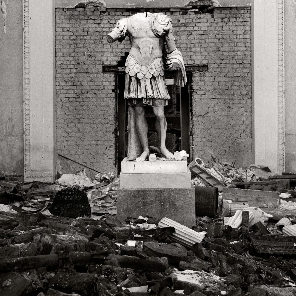 HERBERT LIST<br>"Toracato romano en la Gliptoteca"