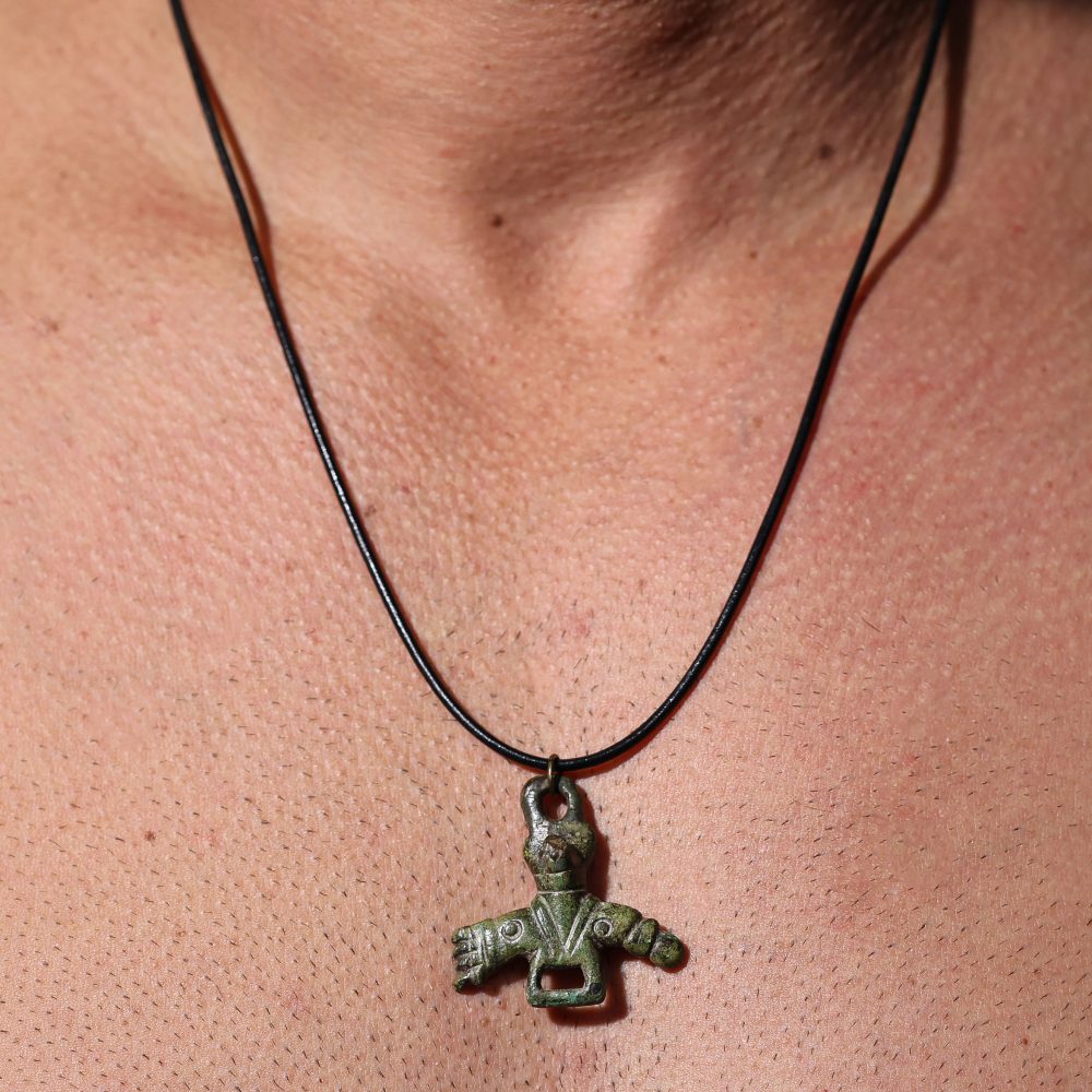 Ancient Roman - Phallic amulet and hand (MF290)