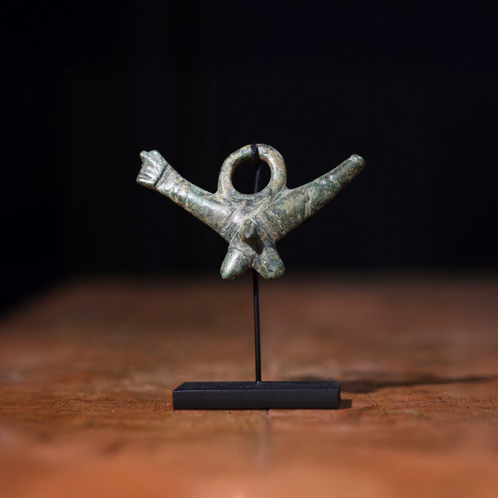 Ancient Roman - Phallic amulet and hand (MF298)